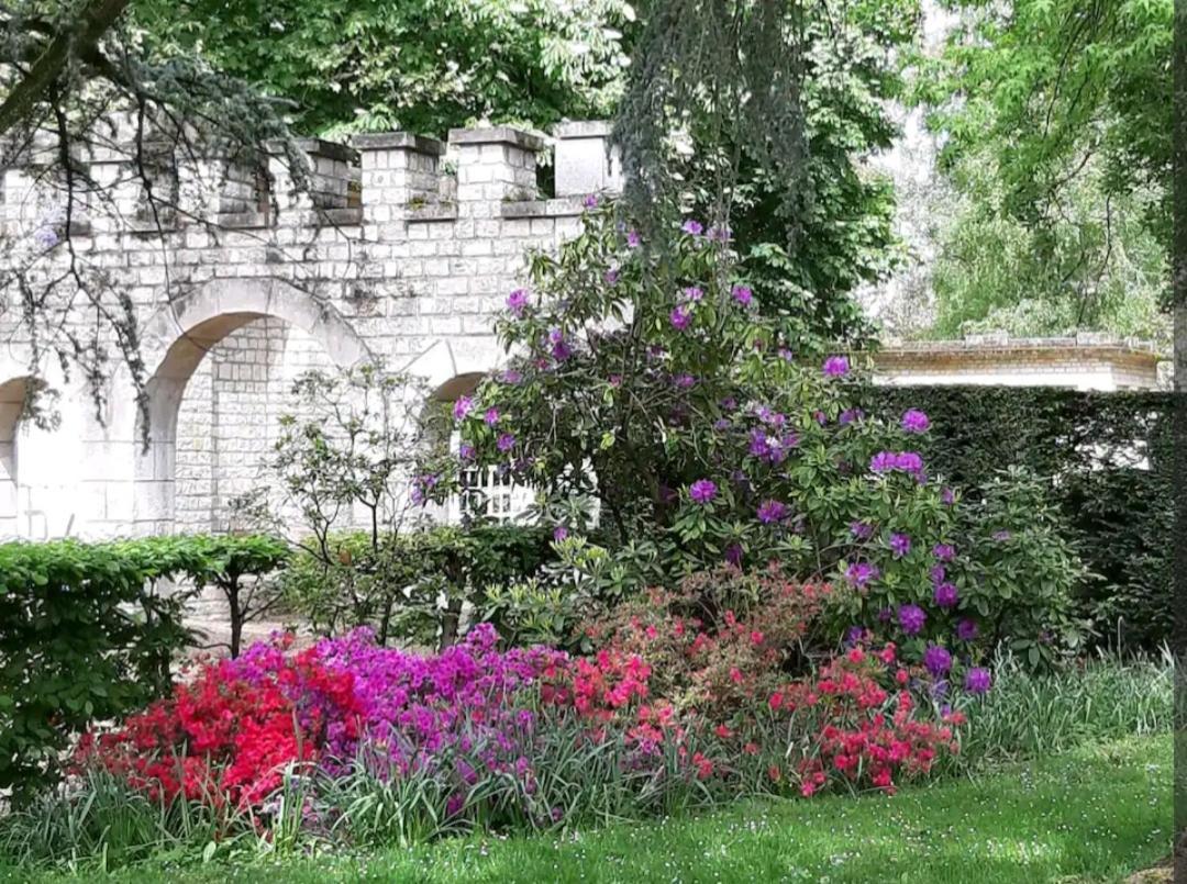 La Romantique Bourges Exterior photo
